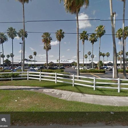 Miami Bed And Breakfast Country Walk Bagian luar foto