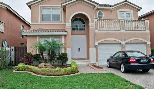 Miami Bed And Breakfast Country Walk Bagian luar foto